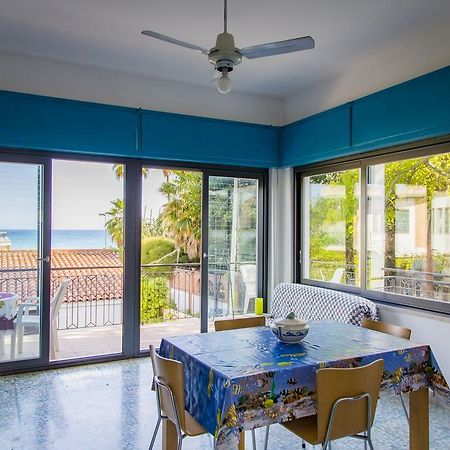 villa Angela a pochi passi dal mare Fontane Bianche Esterno foto