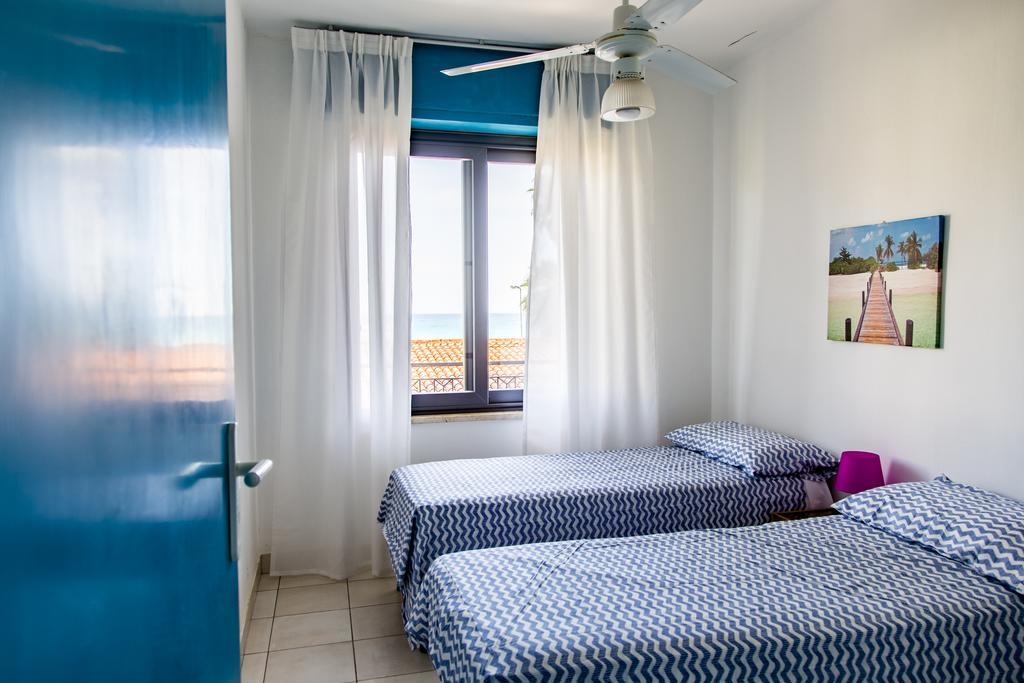 villa Angela a pochi passi dal mare Fontane Bianche Esterno foto