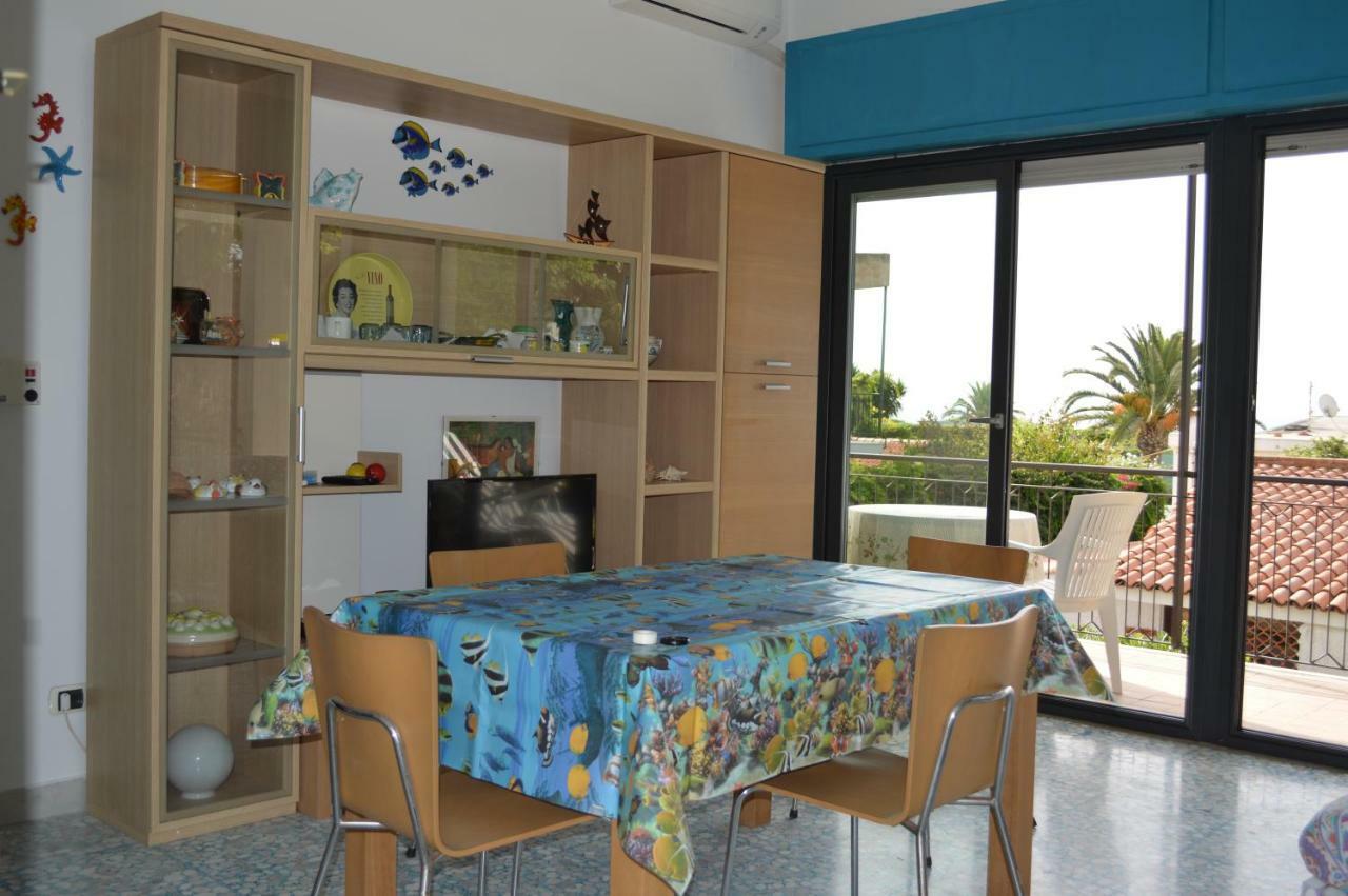 villa Angela a pochi passi dal mare Fontane Bianche Esterno foto